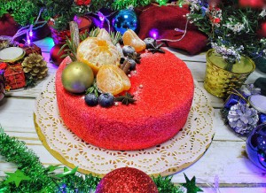 Торт новогодний красный